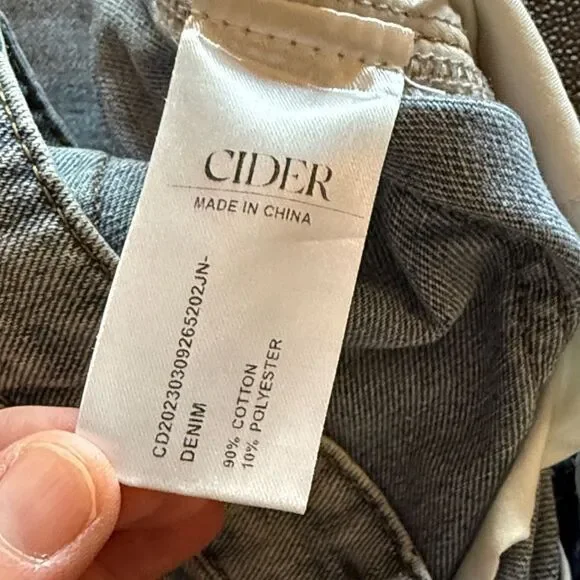 Cider Denim Blue Wide leg Pleated Jeans size medium - Picture 5 of 8